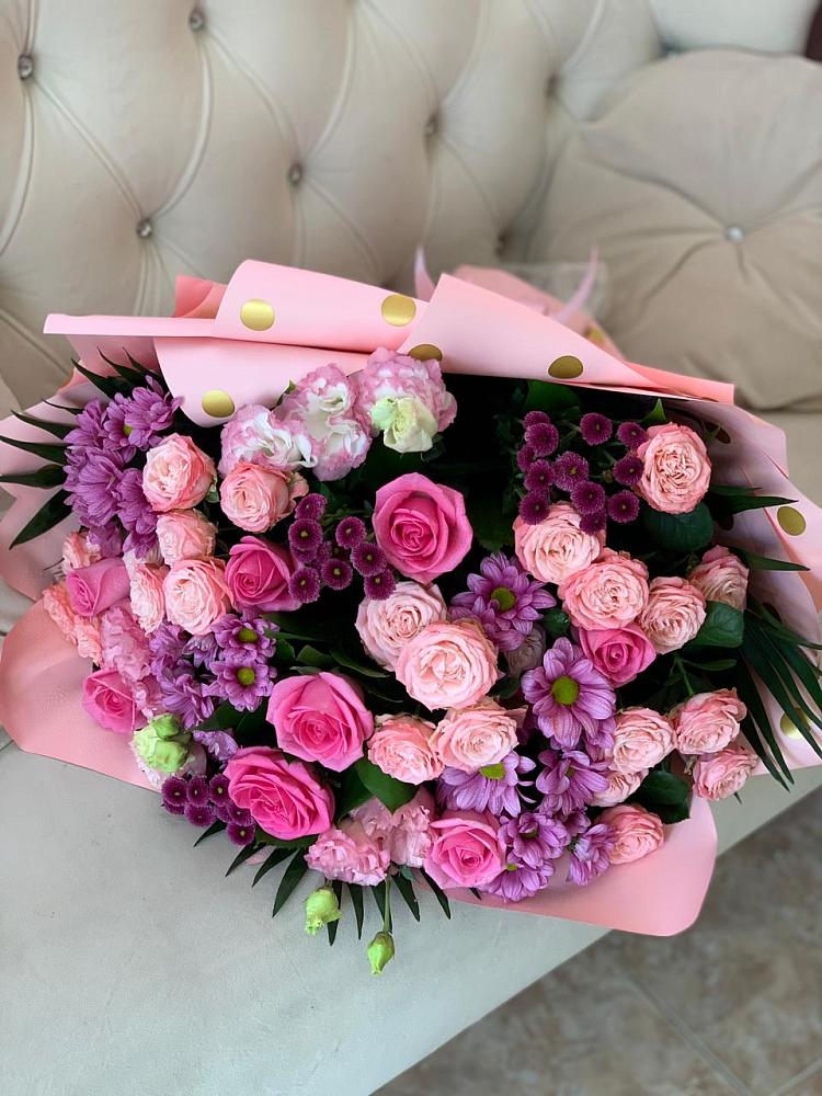 Букет цветов из: Хризантемы, Розы и Лизиантусы в Поселок имени Тельмана