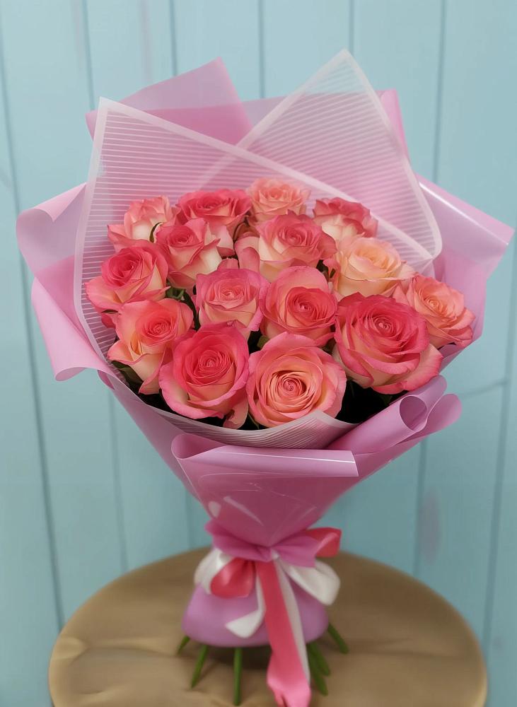 Букет 15 Розовых роз Равель в Поселок имени Тельмана