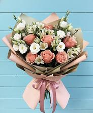 Букет цветов из:  Розы, Альстромерии и Лизиантусы в Поселок имени Тельмана