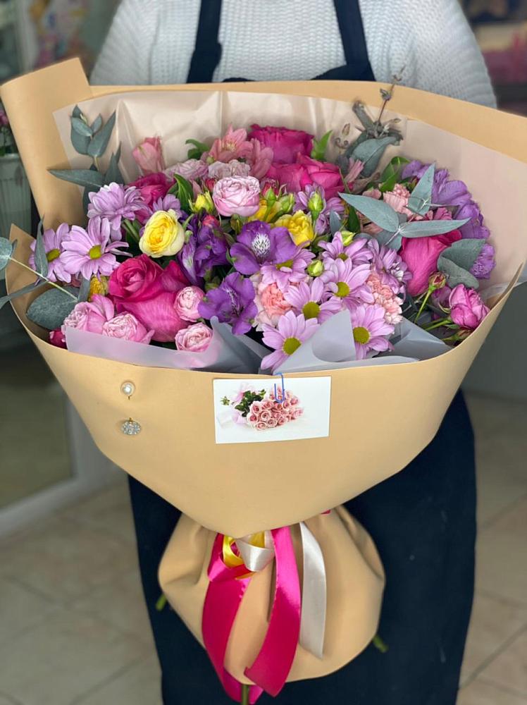 Букет цветов из: Хризантемы, Гвоздики и Альстромерии в Поселок имени Тельмана