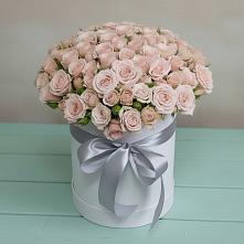 Цветочная композиция из Розы в шляпной коробке в Поселок имени Тельмана