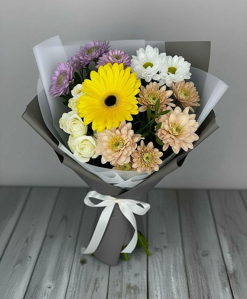 Букет цветов из: Розы, Герберы и Хризантемы в Поселок имени Тельмана