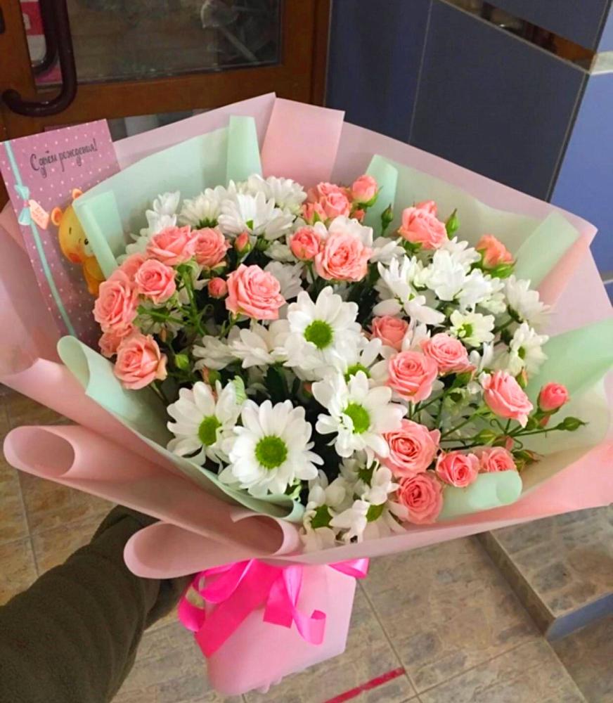 Букет цветов из: Розы и Хризантемы в Поселок имени Тельмана