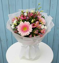 Букет цветов из:  Герберы, Альстромерии и Лизиантусы #REPLACE_PRED# Поселок имени Тельмана