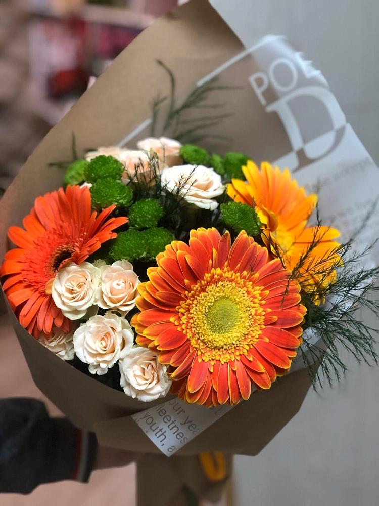 Букет цветов из: Герберы, Хризантемы и Розы в Поселок имени Тельмана