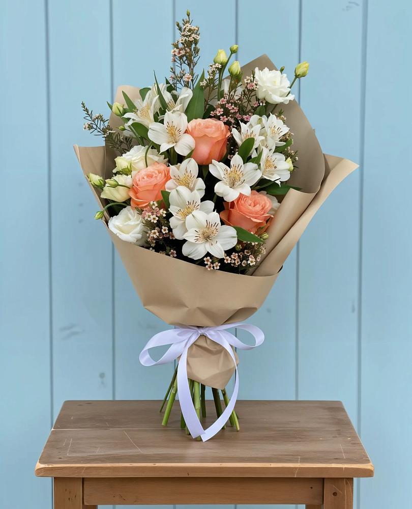 Букет цветов из: Альстромерии, Лизиантусы, Розы и Хризантемы в Поселок имени Тельмана