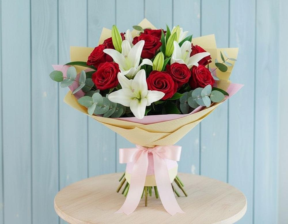 Букет цветов из: Лилии и Розы в Поселок имени Тельмана